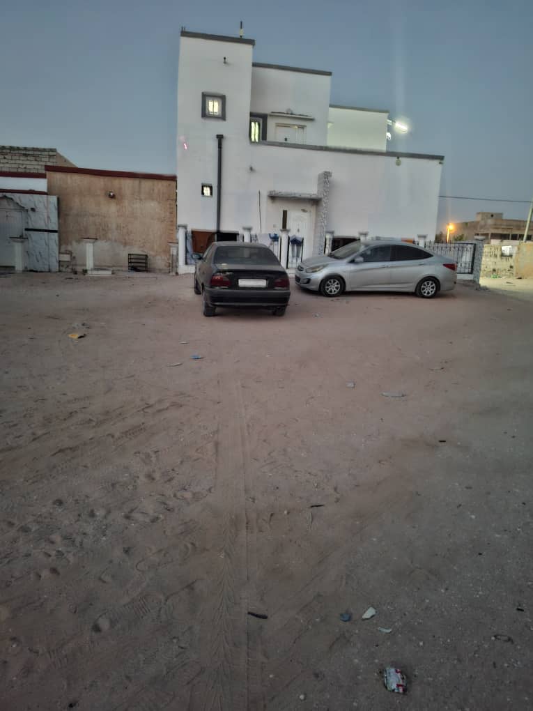 دار للبيع في دار النعيم

الموقع: دار النعيم، تقع ع