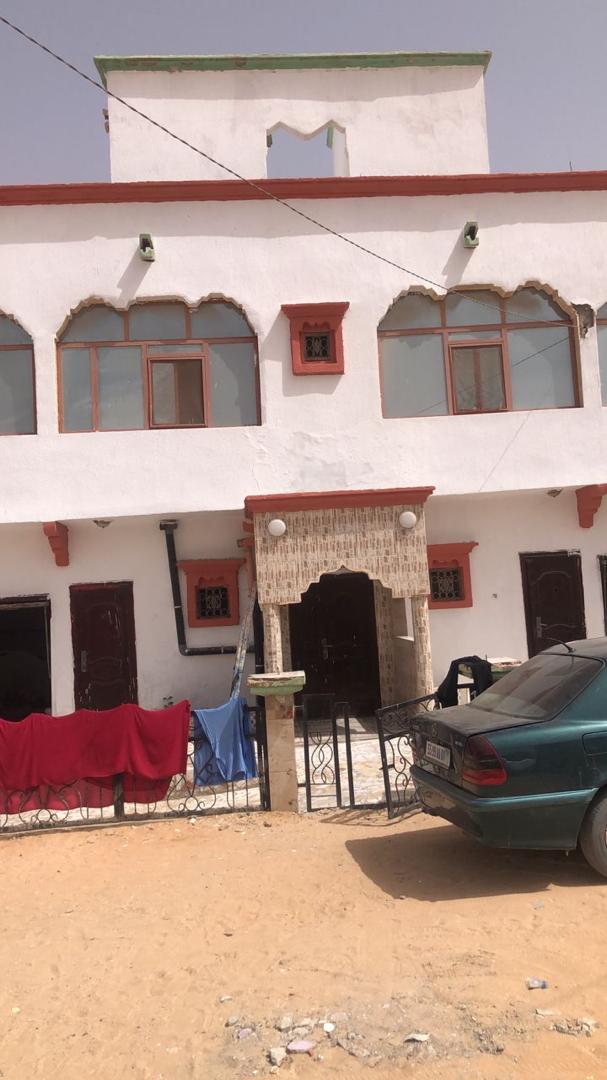 🏠 عرض عقاري مميز للبيع – مقاطعة عرفات

منزل من طا